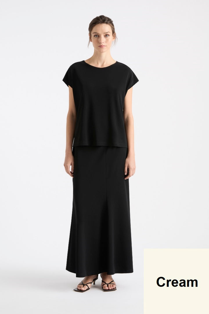 Casquette Shell en Crème F007 8365 par Mela Purdie in 8-XS / Crème