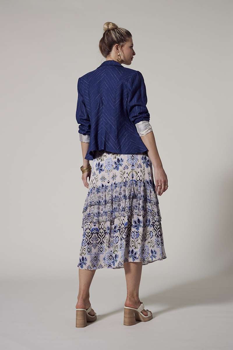 chianti-jacket-in-denim-blue-loobies-story-back-view_1200x