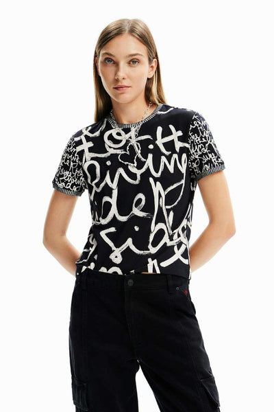 contrasting-message-t-shirt-in-negro-desigual-front-view_1200x