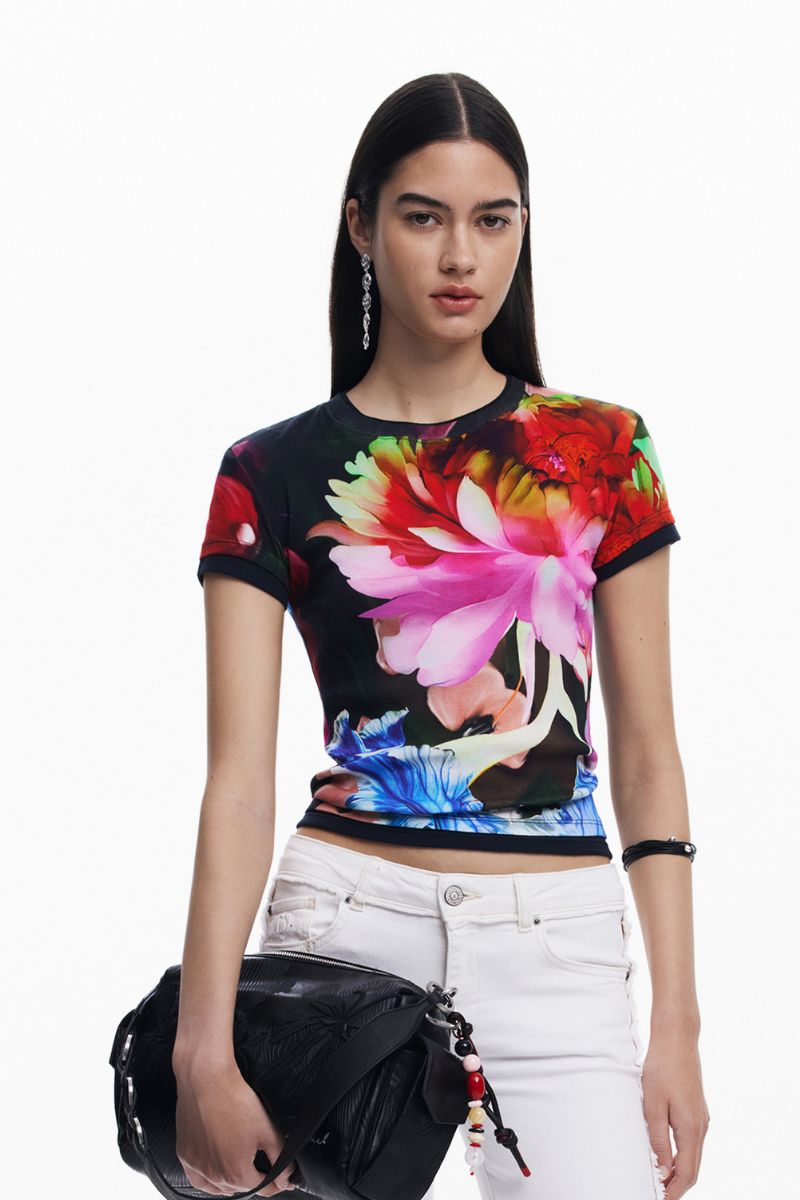 Desigual Multiflowers T-Shirt oversized red pink and blue floral print detail 26SWTK499