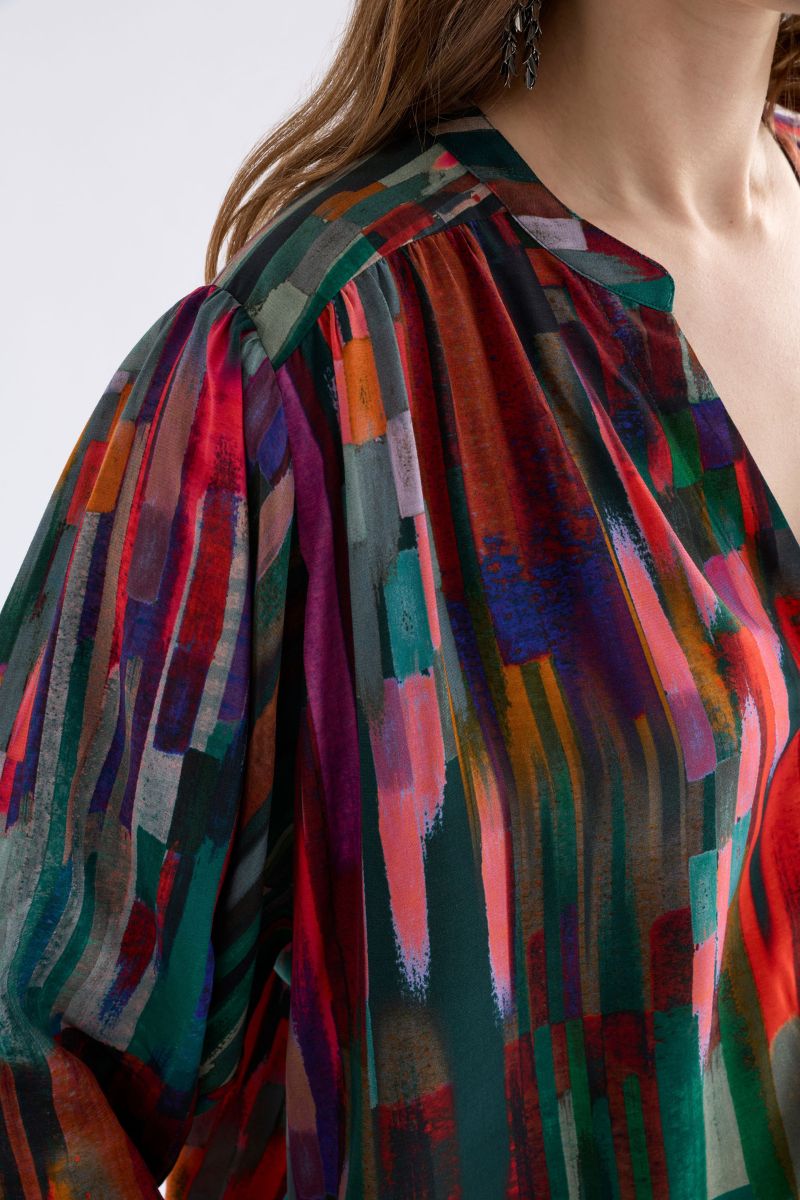 Woman wearing Amalia Shirt in Mella Print by ELK the Label closeup