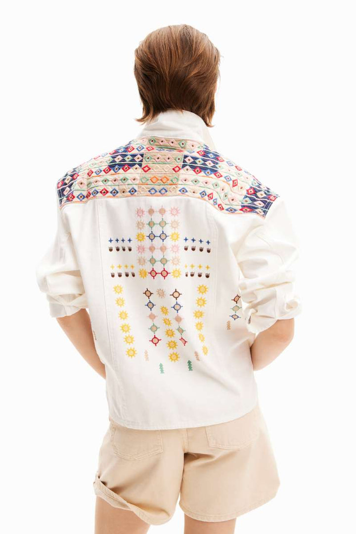 embroidered-denim-trucker-jacket-in-biege-crude-desigual-back-view_1200x