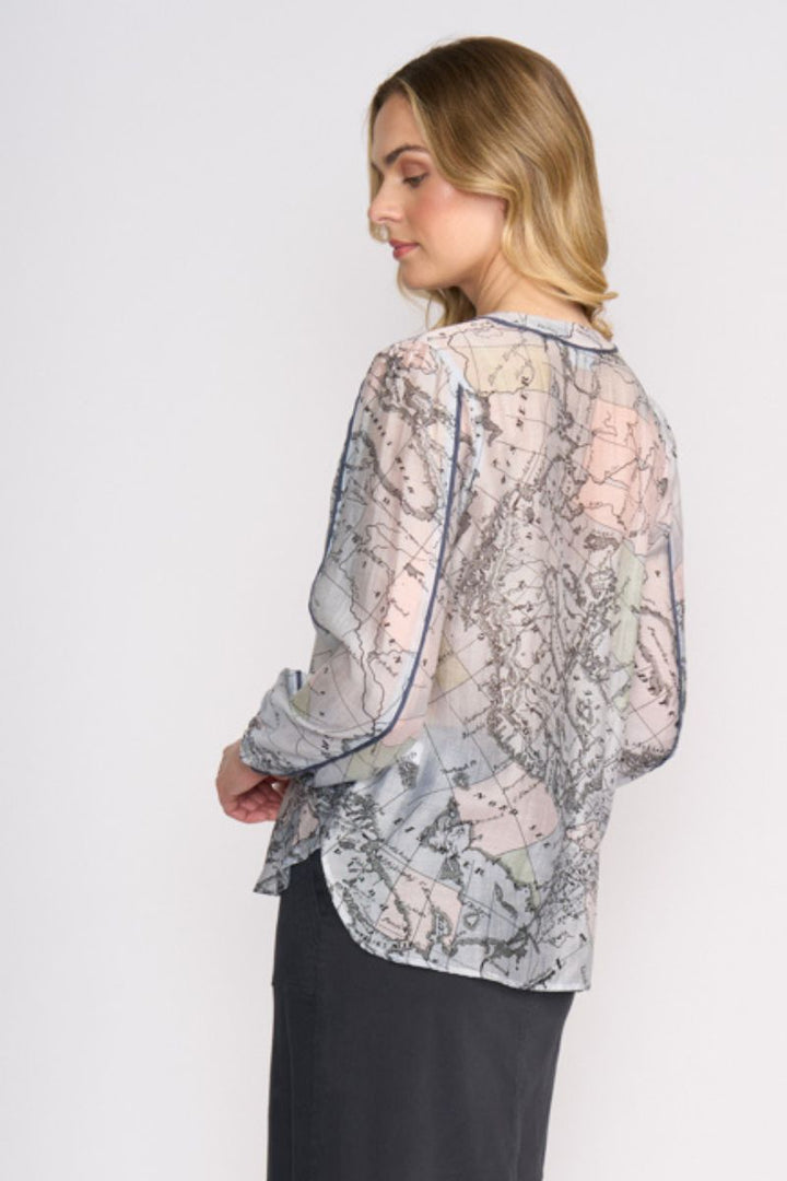 Woman wearing Pipeline Blouse in Globe by FOIL FO8510 back view