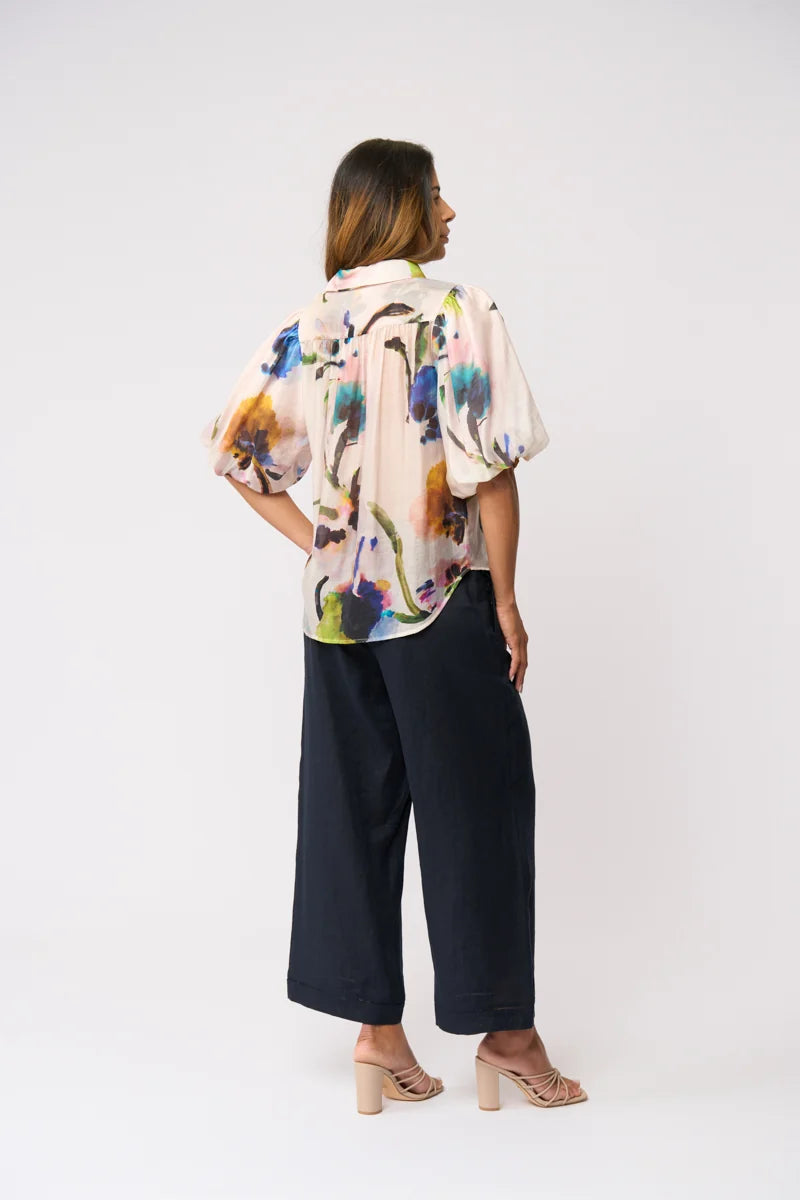 Foil Bubble Trouble Blouse FO8611 in Expression, back view showing gathered yoke, curved hem and floral print