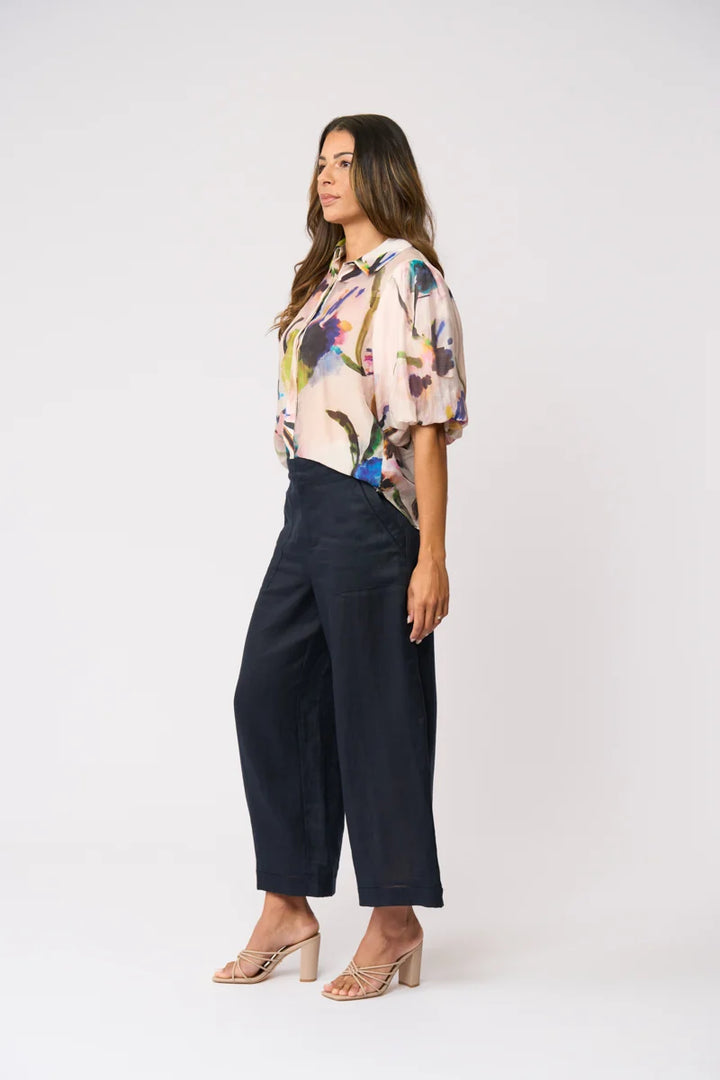 Foil Bubble Trouble Blouse FO8611 in Expression, side view showing relaxed shape and full balloon sleeve