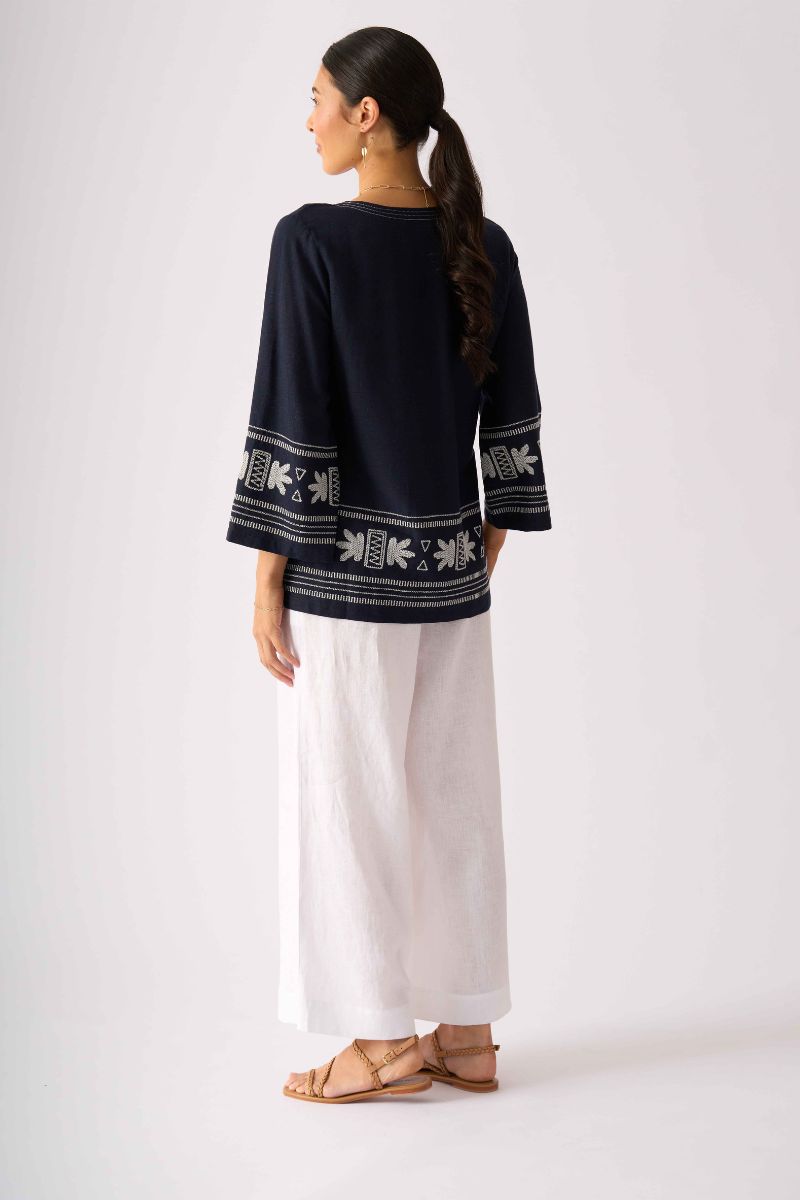 Foil New Threads Top in Navy relaxed silhouette side view FO8734