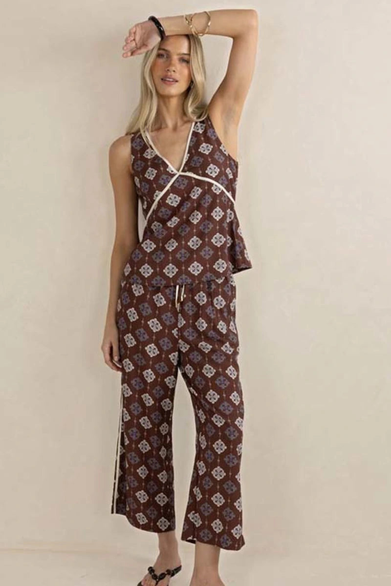 Humidity Lifestyle Vintage Tales Pant HS26208 in Choc/Cream, front view showing cropped relaxed leg, drawstring waist and contrast side stripe.