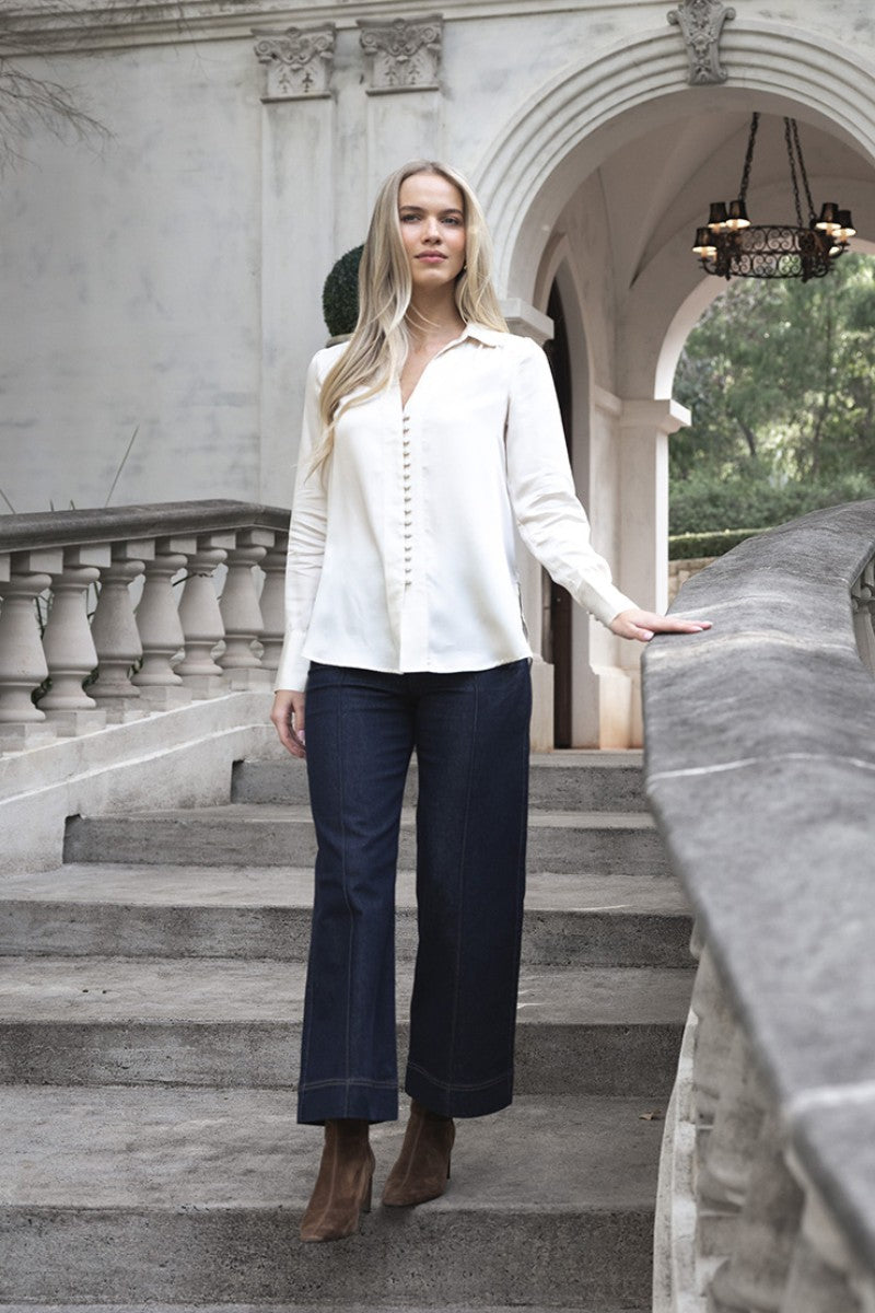 Woman wearing Poppy Shirt in Cream by Humidity Lifestyle HW26151 lifestyle image