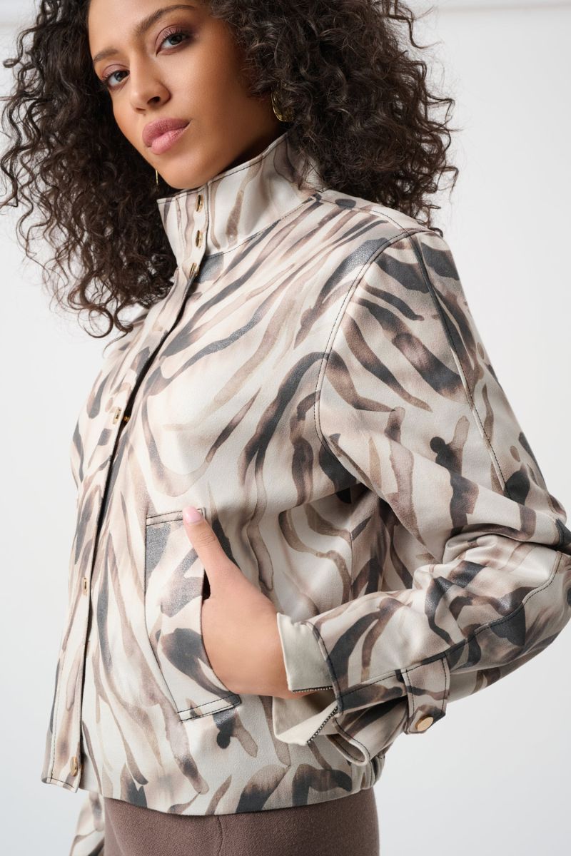 Joseph Ribkoff foiled jacket collar and print close up