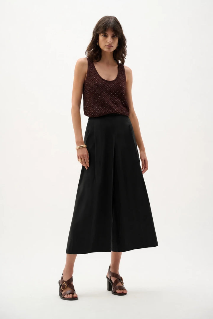 Woman wearing Stretch Poplin Pull-On Culotte Pants in Black by Joseph Ribkoff outfit view