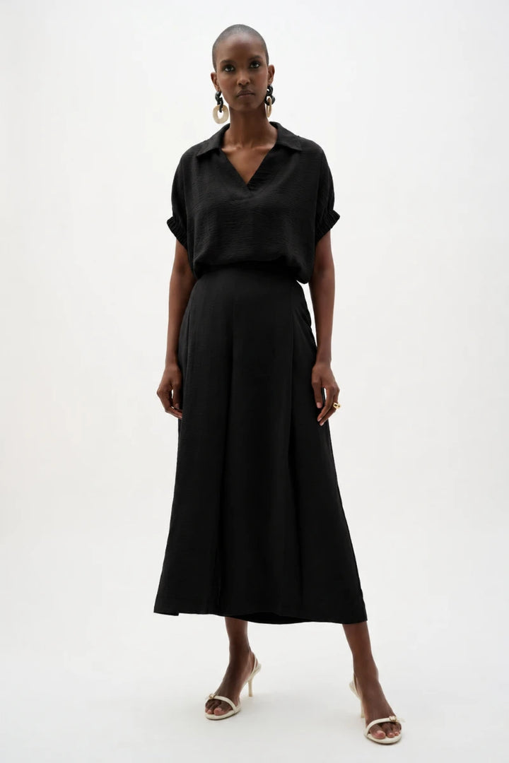 Woman wearing Gauze Pull-On Culotte Pants With Pleats in Black by Joseph Ribkoff outfit view