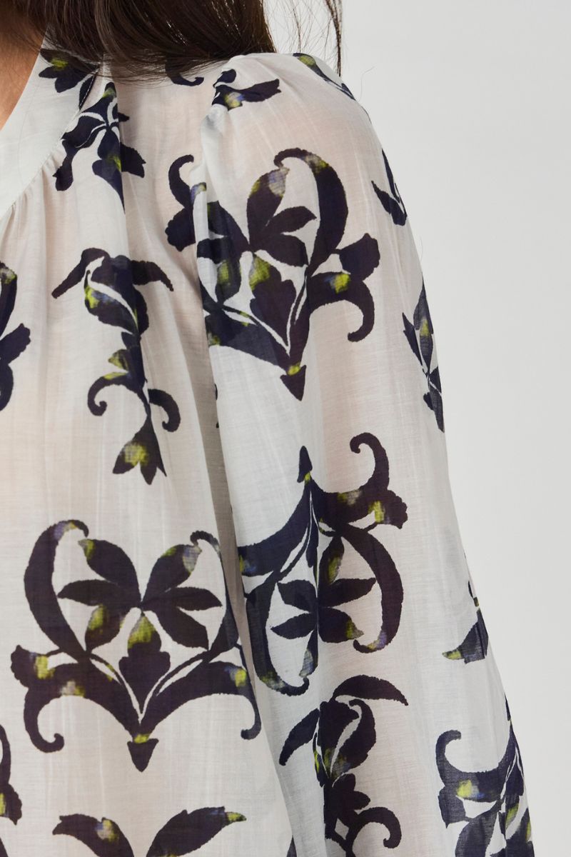 Lania Montage Shirt side view showing drape and sleeve detail NLA4020