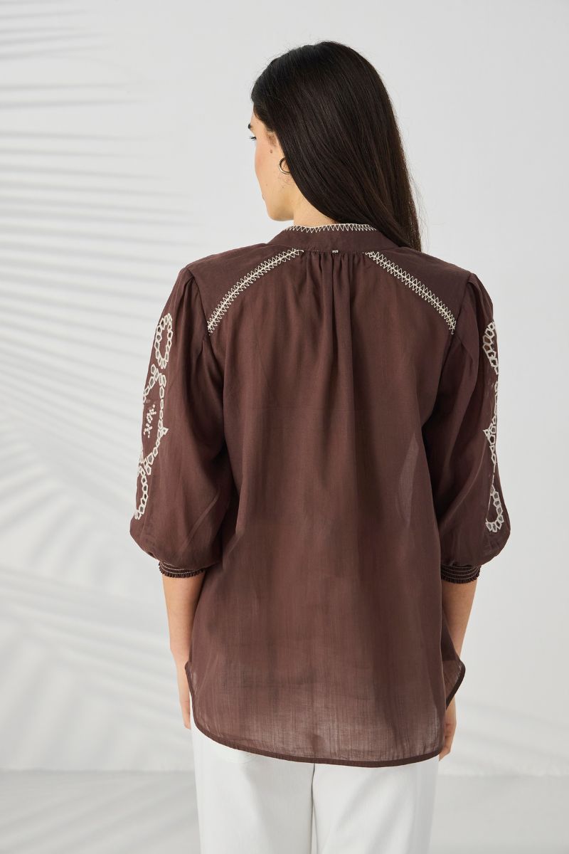 Lania the Label Chloe Shirt in Cocoa back view showing seam detailing NLA4069