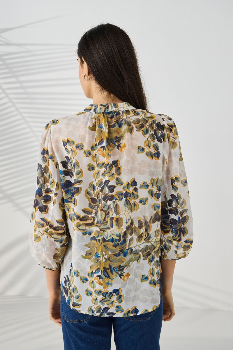 Lania Rosso Shirt back view relaxed silhouette Rosso print NLA4062