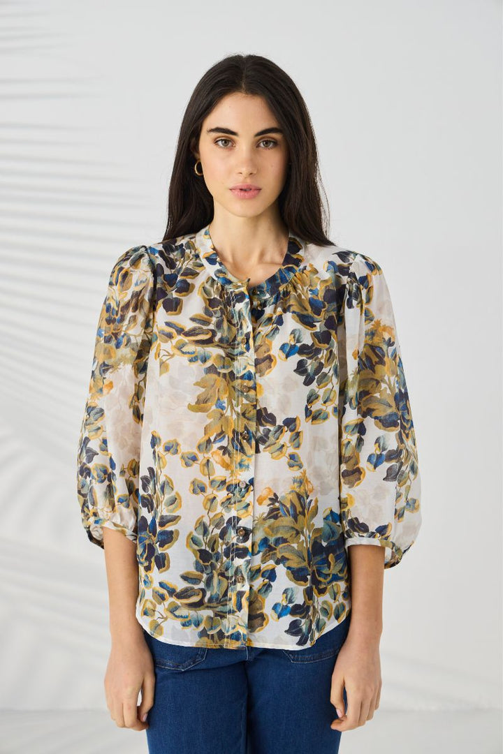 Lania Rosso Shirt front view Rosso print relaxed fit NLA4062