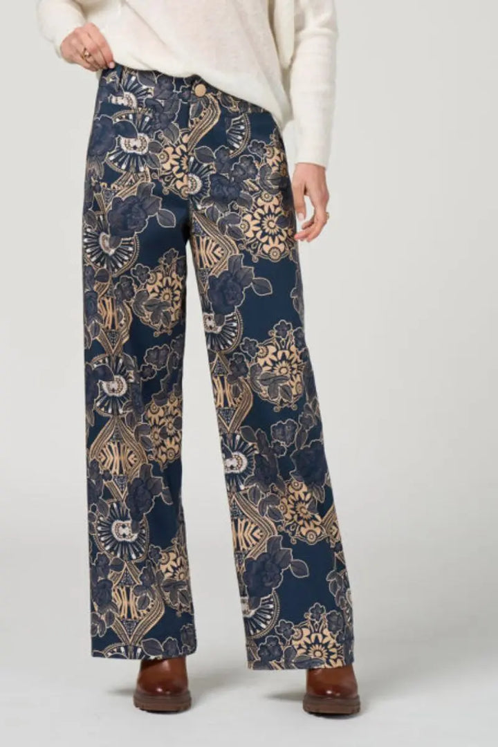 Woman wearing Halcyon Pant in Print by Loobie’s Story closeup