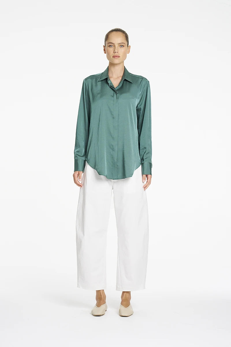 Mela Purdie Barrel Leg Pant F416 10002 in Ivory, full front view showing  barrel leg silhouette