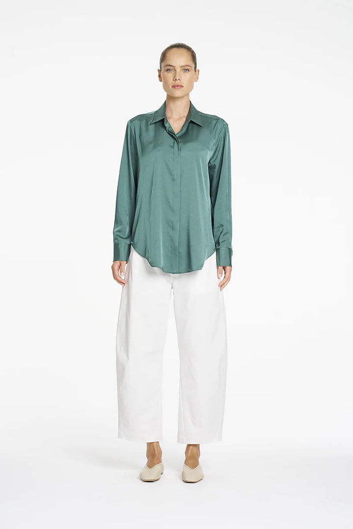 Mela Purdie Barrel Leg Pant F416 10002 in Ivory, full front view showing  barrel leg silhouette