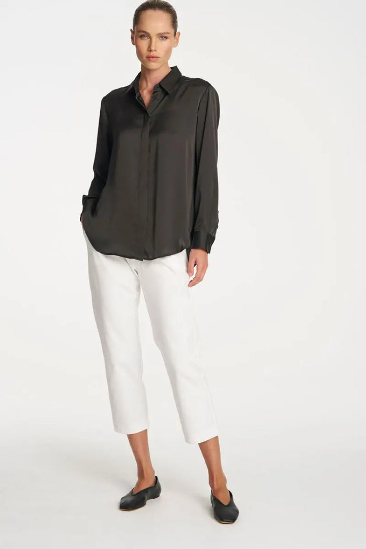 Woman wearing Soft Shirt in Mink by Mela Purdie detail
