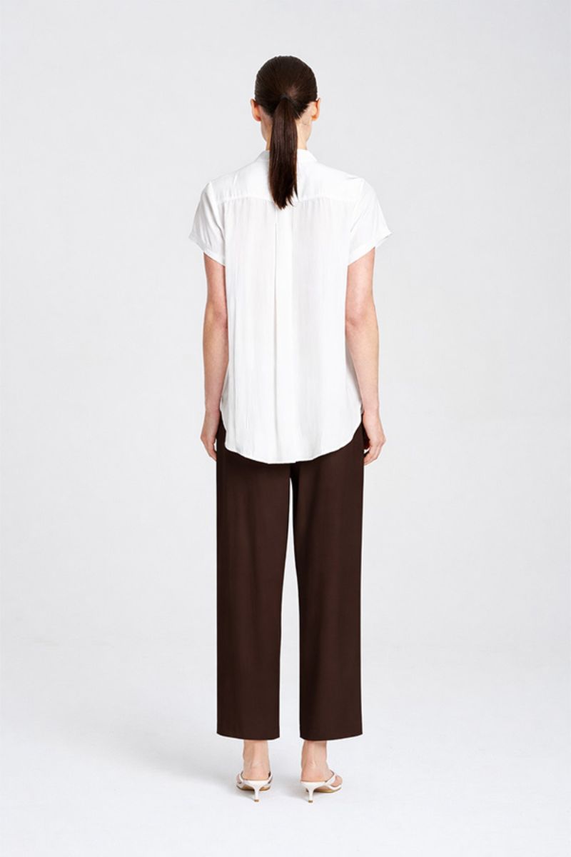 Woman wearing Pace Pant in Fudge Mache by Mela Purdie back