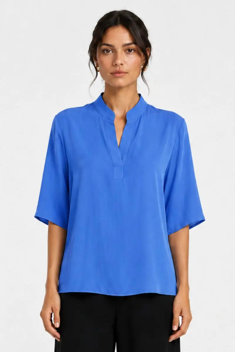 Placket Plaza in Lagoon by Mela Purdie