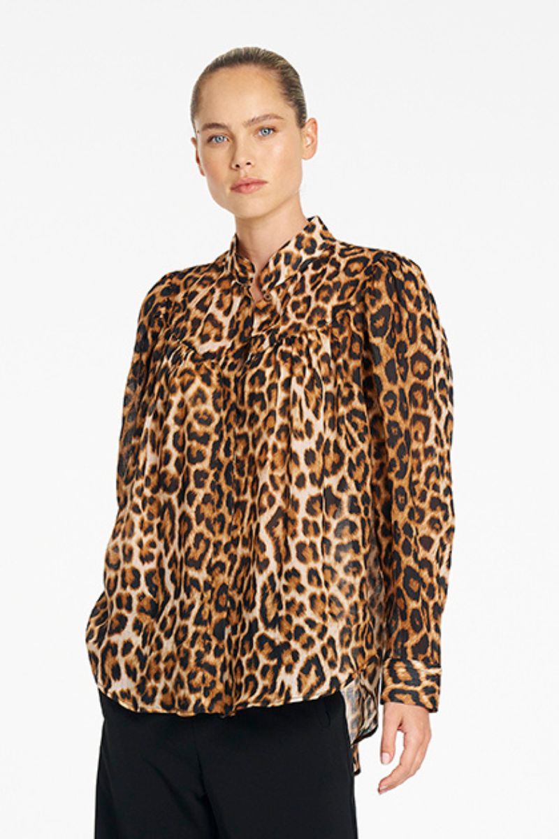 Mela Purdie Lyric Blouse F865 80107 Wildcat print detail showing lightweight European linen voile and concealed button placket