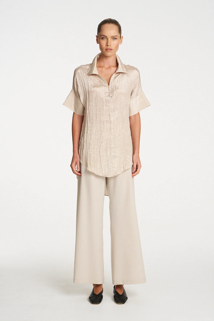 Woman wearing Mela Purdie Suit Pant F618 1907 in Willow, front view