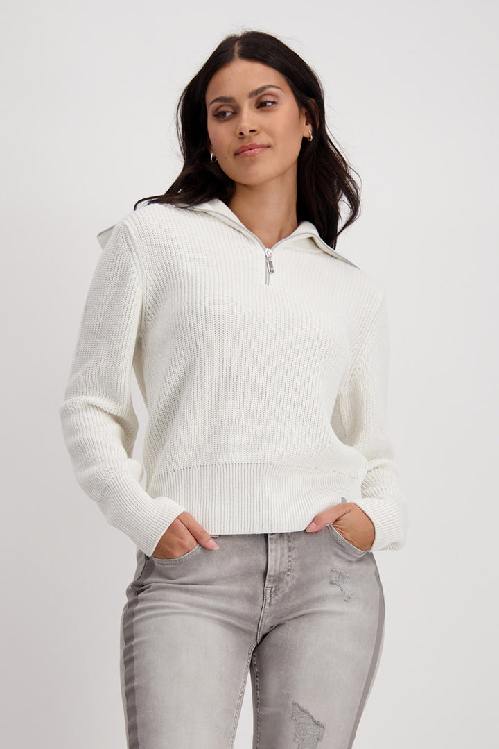 perlfang-sweater-in-off-white-monari-front-view_1200x