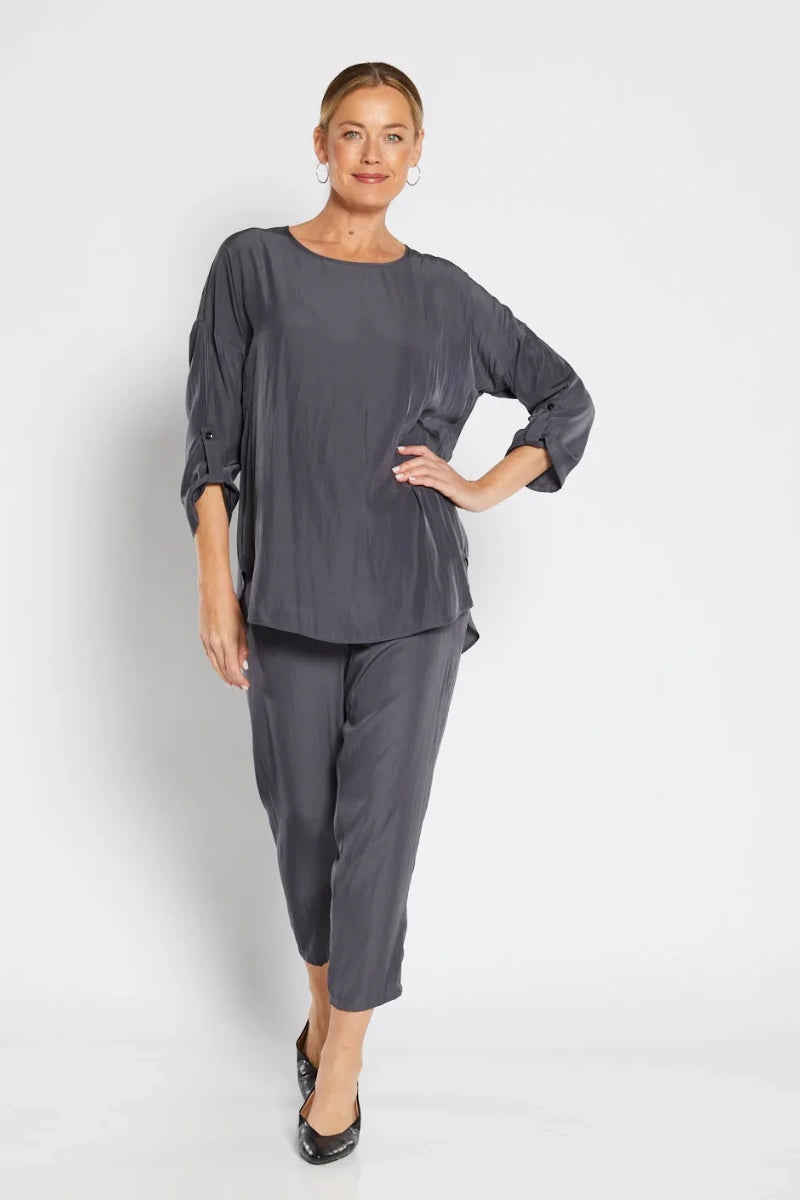 Woman wearing philosophy sinitta w26 sinitta lustre technical tunic squid grey full