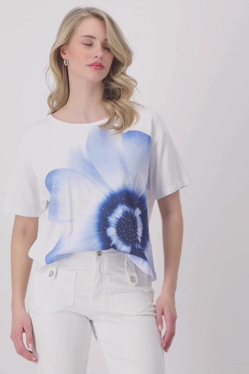 T-Shirt with Floral Placement Print in White by Monari