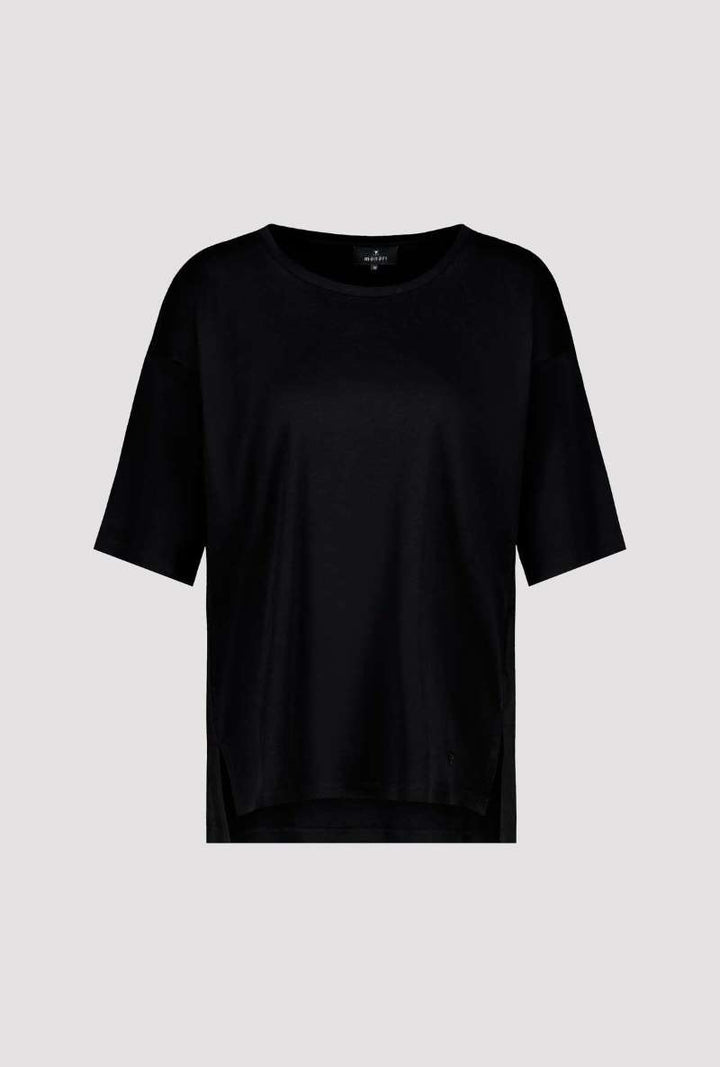 round-neck-t-shirt-in-black-monari-front-view_1200x