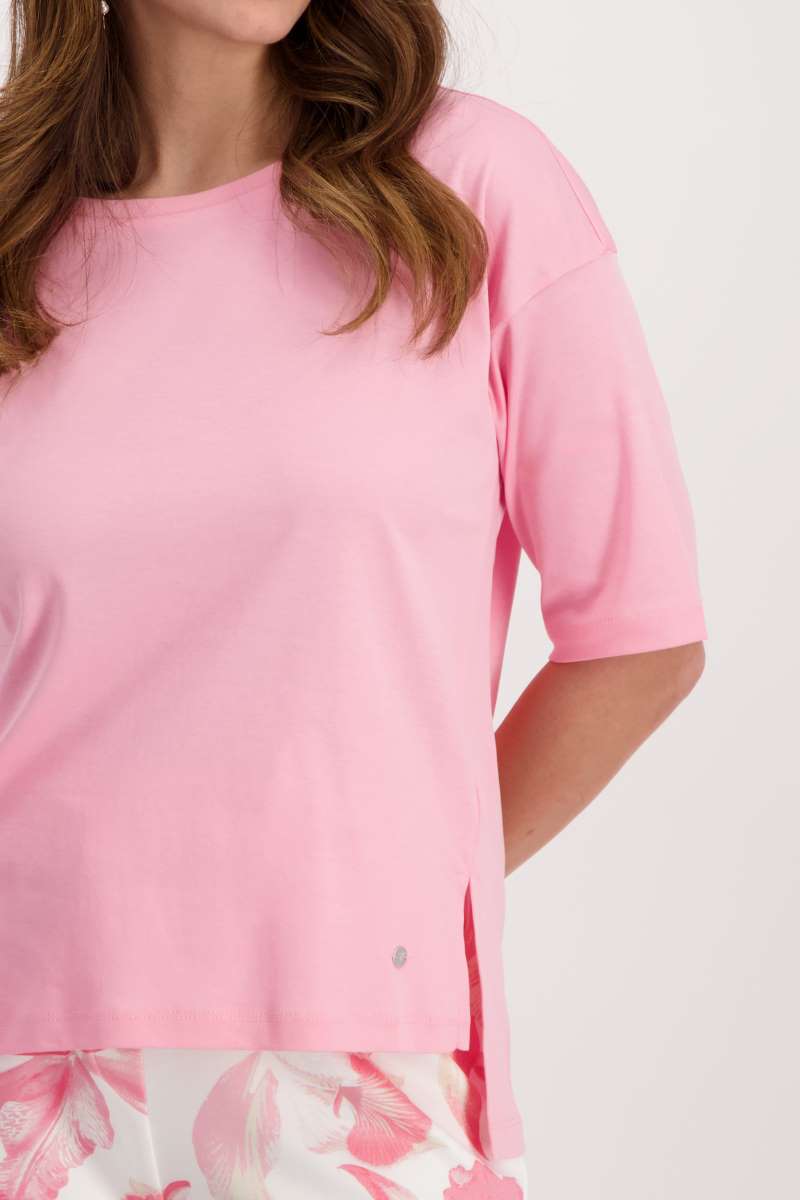 round-neck-t-shirt-in-pinkt-smoothie-monari-front-view_1200x