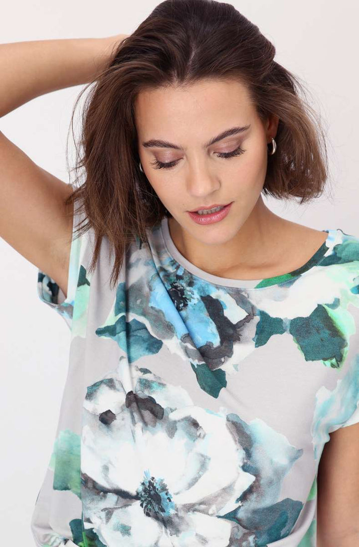 round-neck-t-shirt-in-bright-mint-monari-front-view_1200x