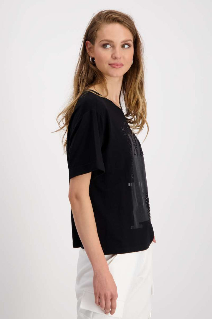 round-neck-t-shirt-in-black-monari-side-view_1200x