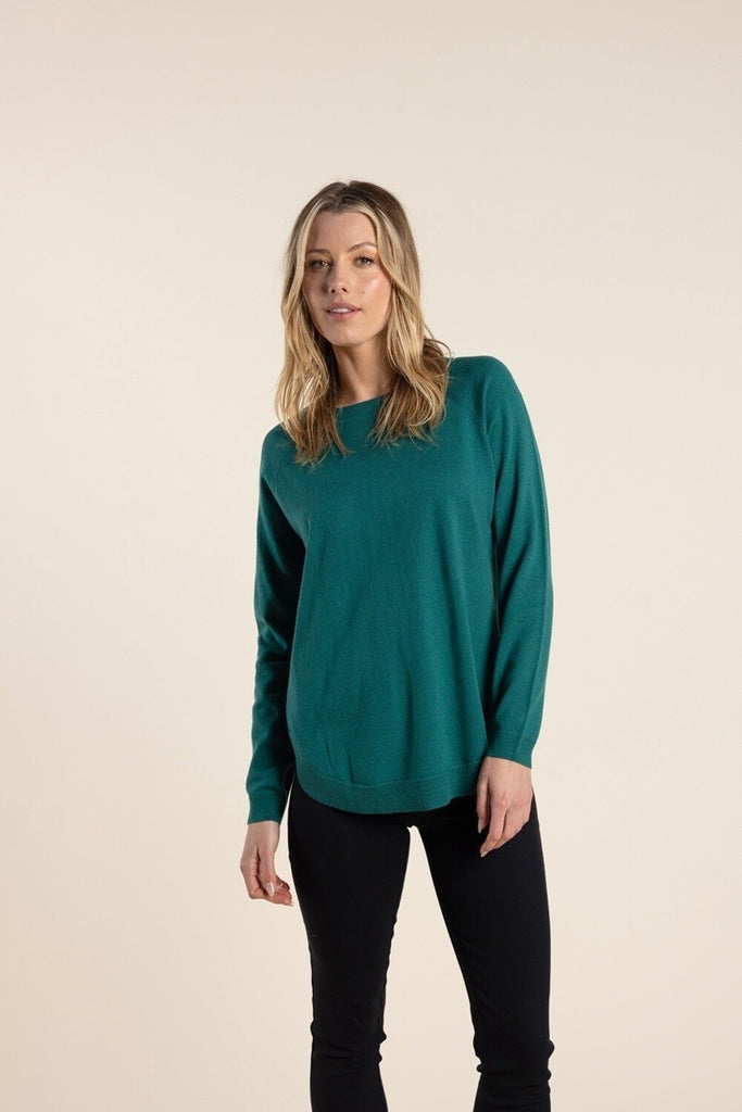 scoop-hem-jumper-in-forest-two-ts-front-view_1200x