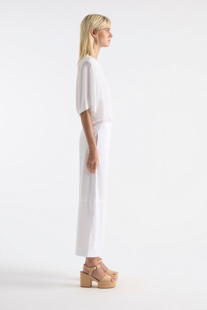 slice-pace-pant-in-white-mela-purdie-side-view_1200x