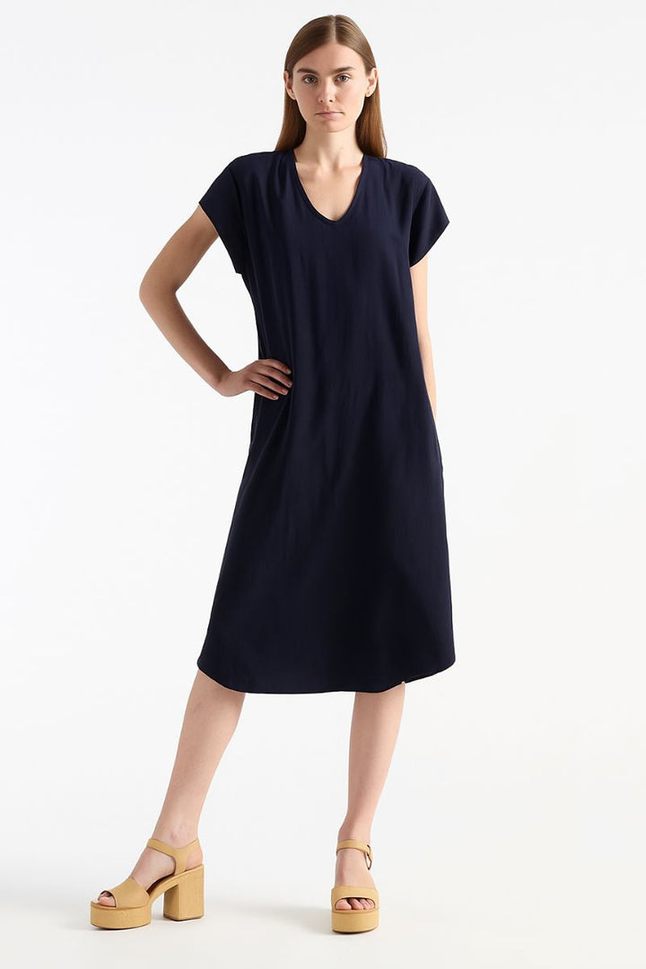 Mela Purdie Slide Dress in Navy F67 3269 by MELA PURDIE in 22-4X / Navy
