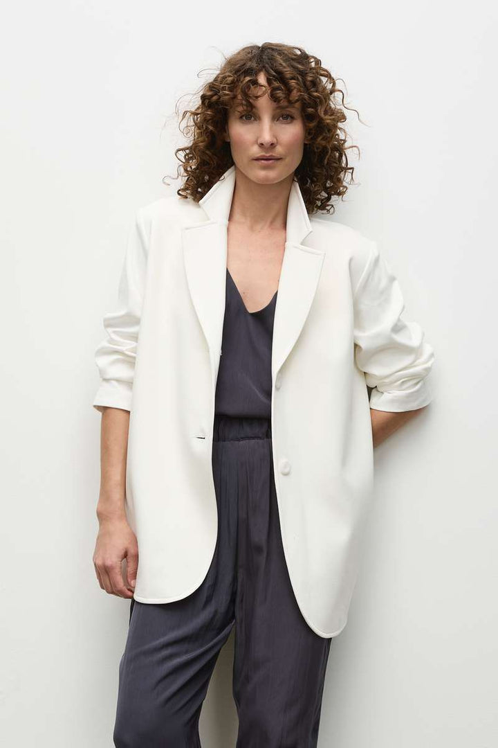 Smooth Blazer in Winter White F095 4193 by MELA PURDIE