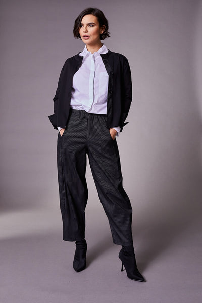 stripe-trouser-in-black-peruzzi-front-view_1200x