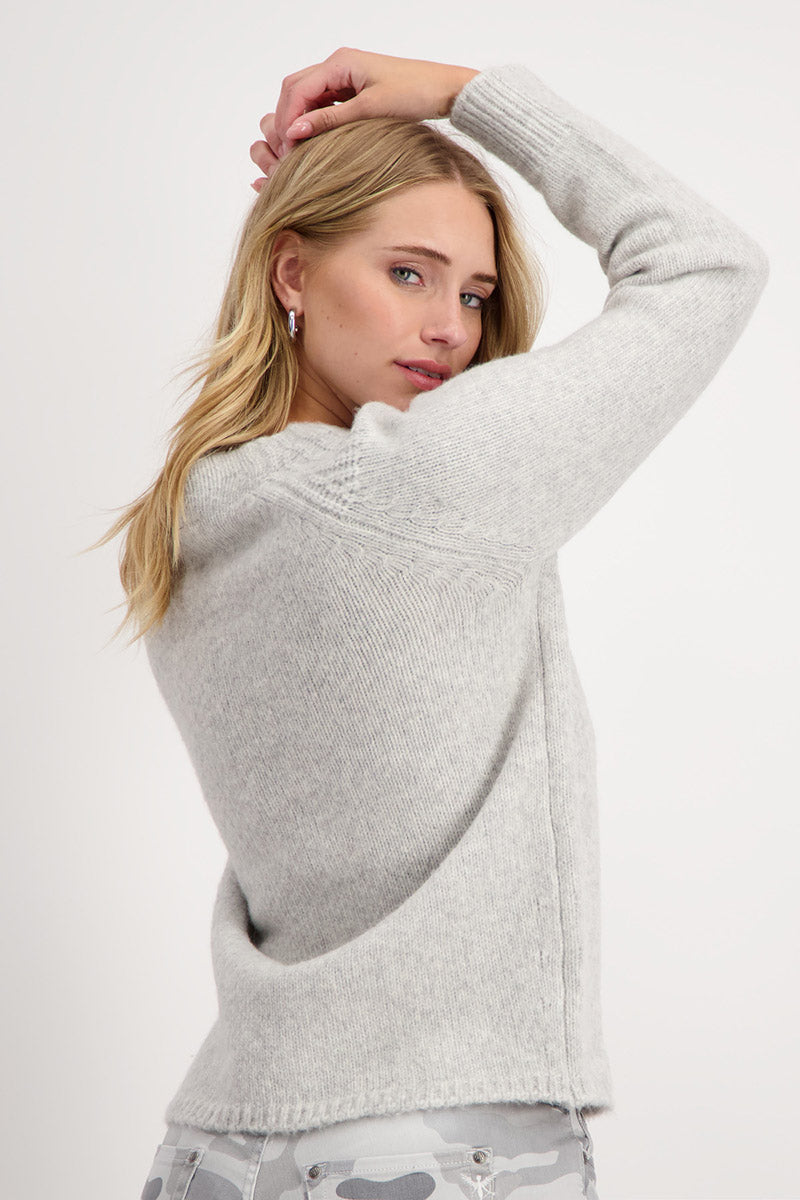 sweater-fleece-yarn-in-cloud-melange-monari-back-view_1200x