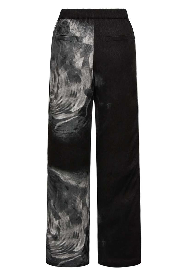 thilde-trousers-sustainable-in-black-nu-denmark-front-view_1200x