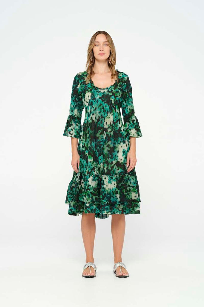 valentina-dress-seagrass-bay-in-emerald-one-season-front-view_1200x