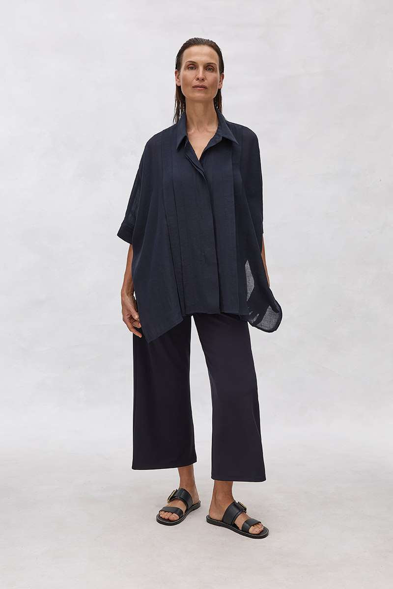 vented-panama-in-true-navy-mela-purdie-front-view_1200x