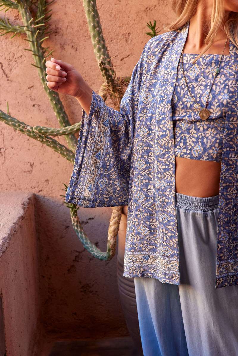 woven-kimono-in-matera-lauren-vidal-front-view_1200x