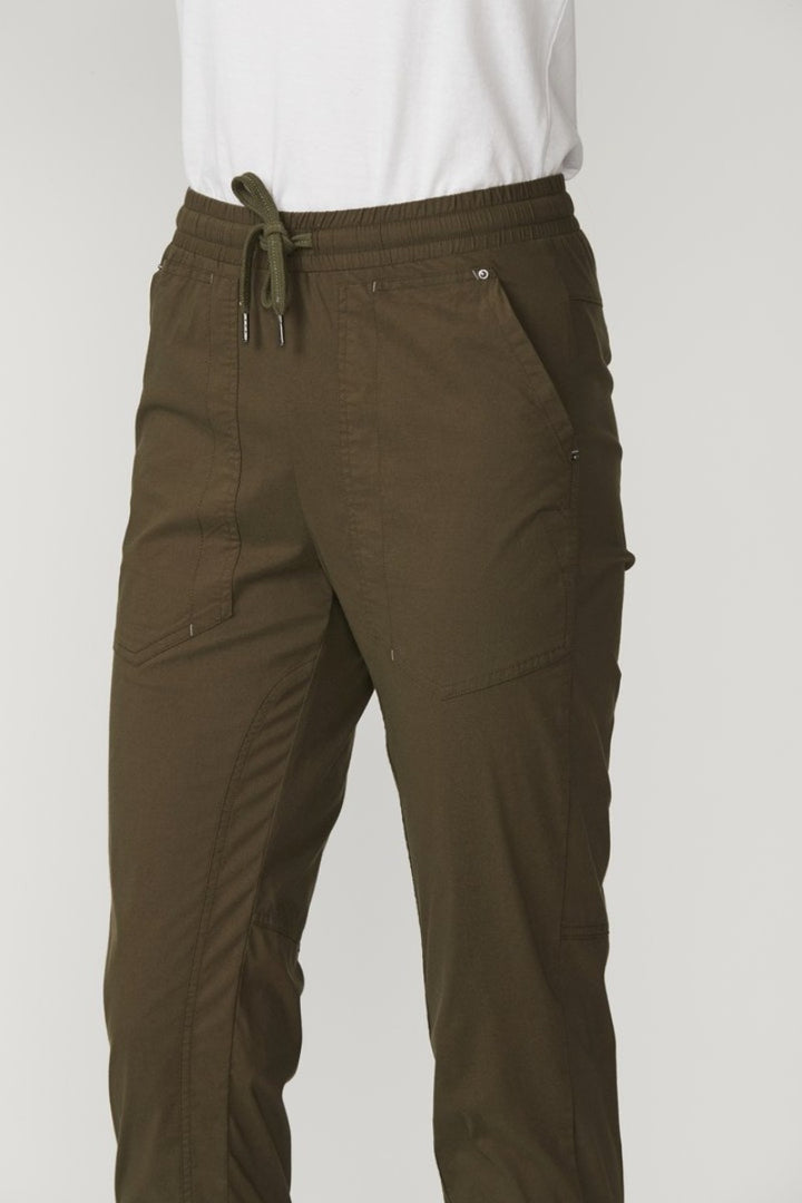 Lania-L.T.L-Port-7/8-Pant-Olive-NLA2743F-Front View_1200px