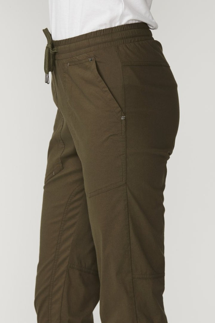 Lania-L.T.L-Port-7/8-Pant-Olive-NLA2743F-Detail View_1200px