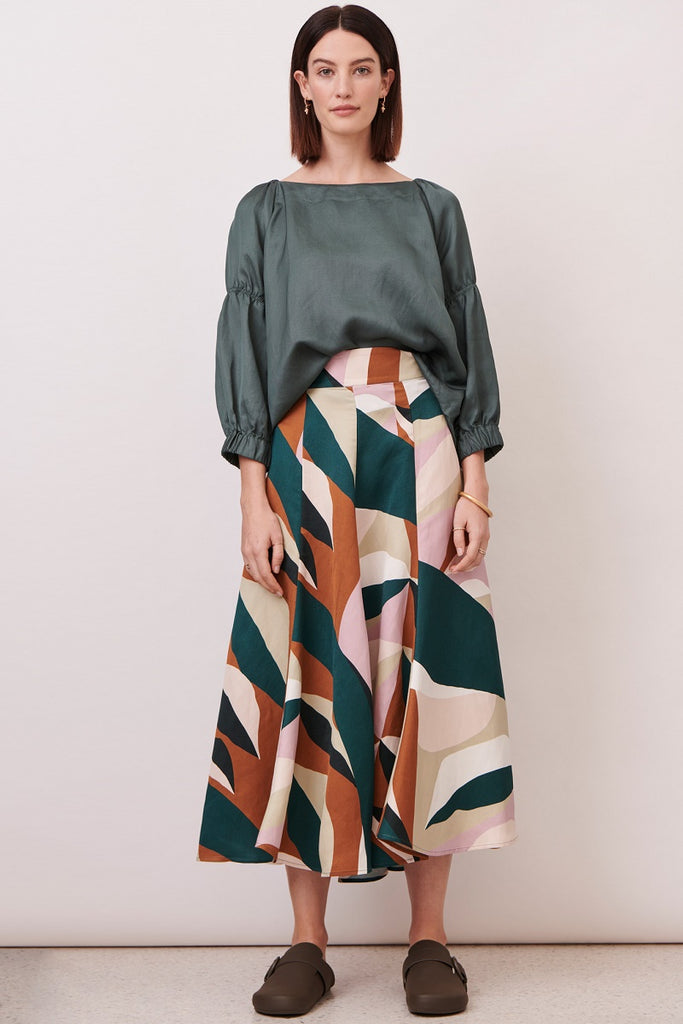 cedar-print-skirt-in-print-pol-clothing-front-view_1200x