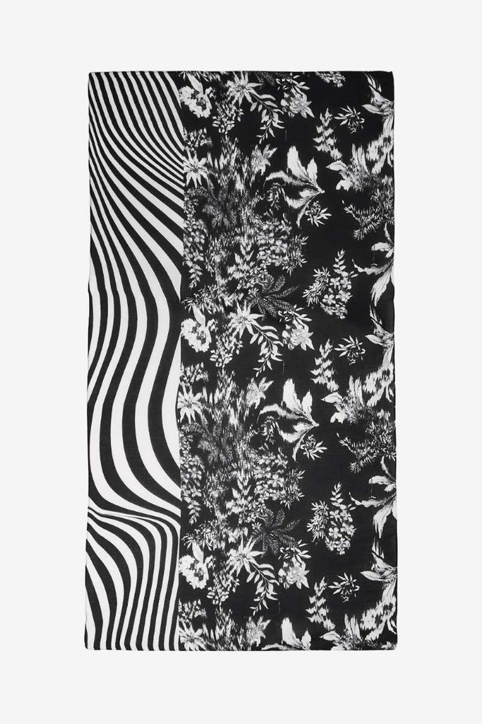 fabric-rectangle-foulard-in-black-desigual-front-view_1200x