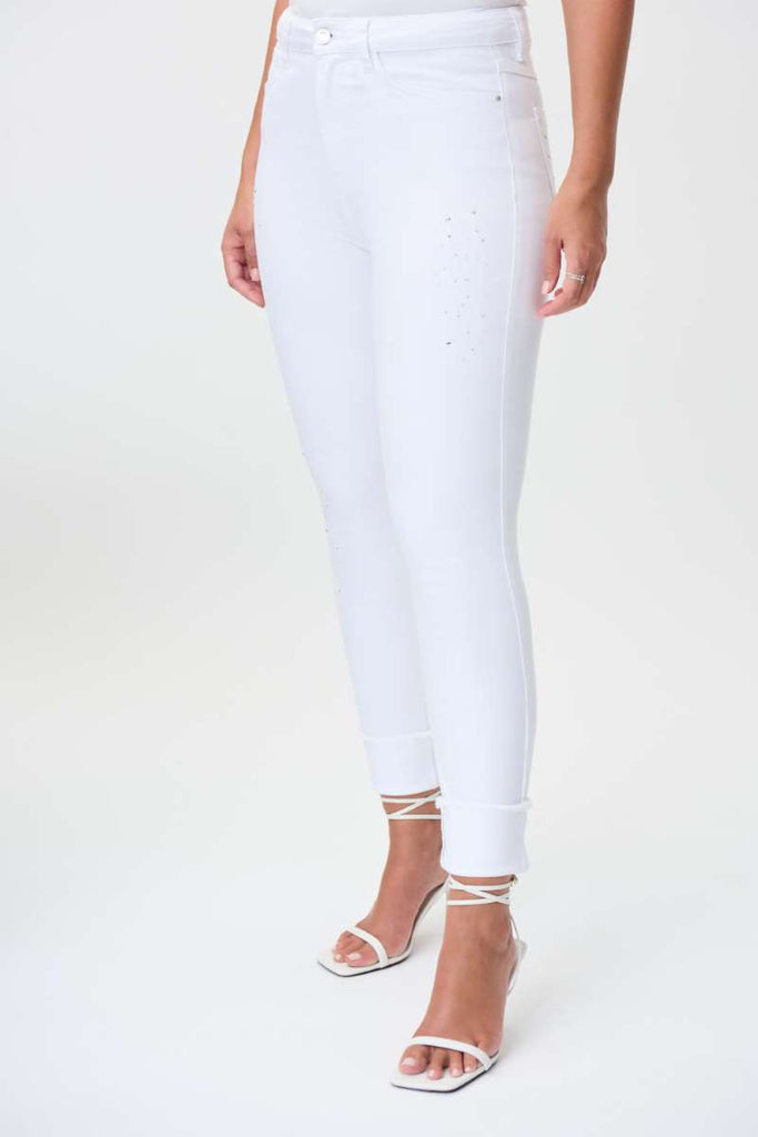 high-rise-cropped-jeans-in-white-joseph-ribkoff-front-view_1200x