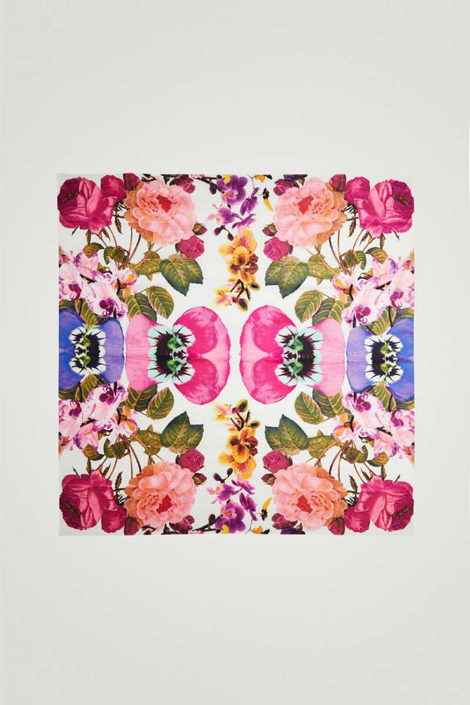 m-christian-lacroix-foulard-in-rosa-desigual-front-view_1200x